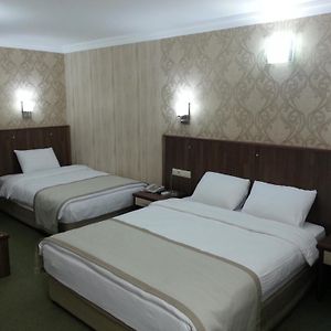 Hosta Otel